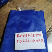 Raschietto togli ghiaccio