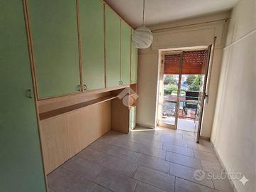 3 LOCALI A MONTESARCHIO