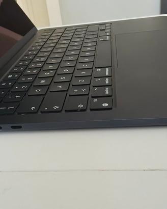 MacBook Air M2 13,6" – 8GB RAM / 256GB SSD
