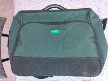 Porta Computer Verde e nero.