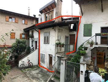Casa in centro storico 3p da ristrutturare