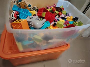 Costruzioni LEGO duplo miste