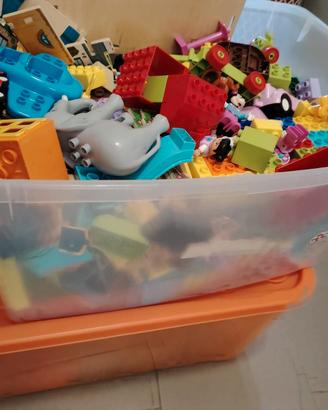 Costruzioni LEGO duplo miste