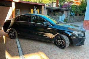 MERCEDES CLA 200D