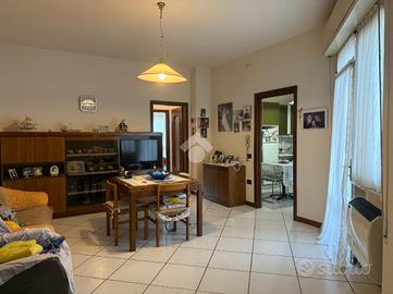 3 LOCALI A PROVAGLIO D'ISEO