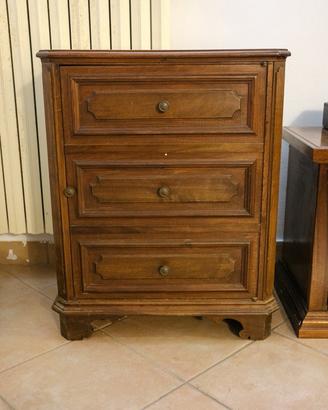 Mobiletto in legno vintage