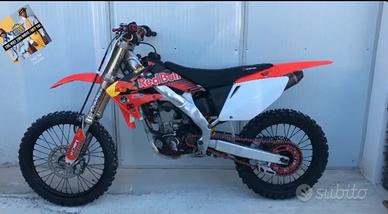 si vende  crf anno 2008