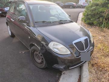 Lancia Ypsilon 2010