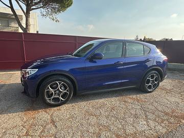 Alfa Romeo Stelvio 2.2 Turbodiesel 190 CV AT8 Q4 B