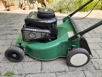 Tagliaerba tosaerba rasaerba a motore