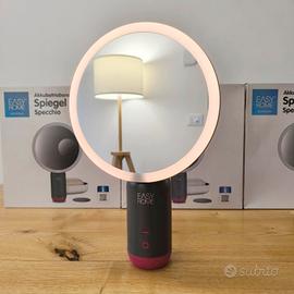Specchi nuovi luminosi da trucco ed acconciatura
