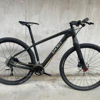 Mtb  29 "no brand" in carbonio tg S.