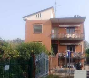 Casa a Torre d'Isola PV