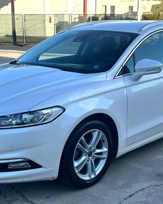 Ford Mondeo 2.0 TDCi 150 CV S&S Powershift Station