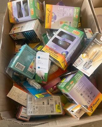 Stock 300 lampadine a 0.39 al pezzo