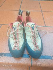 SCARPE ARRAMPICATA LASPORTIVA MYTHOS 44