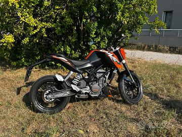 KTM DUKE 125