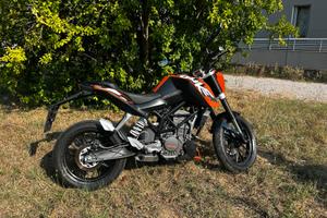 KTM DUKE 125
