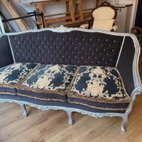 Splendido divano in capitonne’