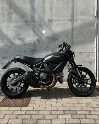 Ducati Scrambler 800 2015 Total Black