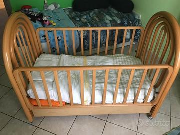 LETTINO IN LEGNO+FASCIATOIO+PASSEGGINO