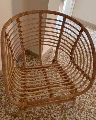 Poltroncina IKEA in rattan/vimini con cuscino