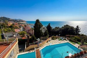 VILLA SINGOLA A IMPERIA