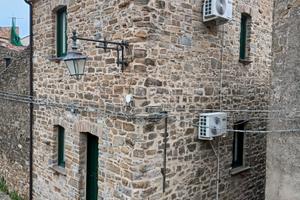 Casa indipendente ristrutturata