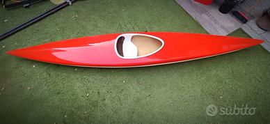 Kayak da fiume in vetroresina