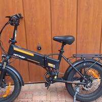 Bicicletta E bike HITWAY