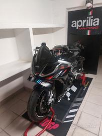 Aprilia tuono factory 