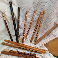 Set di 15 FLAUTI a becco e traversi