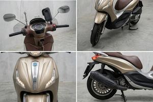 Beverly 300 ie