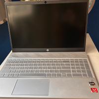 HP Pavilion 15 Ryzen 5 usato pochissimo