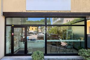 NEGOZIO A DESENZANO DEL GARDA