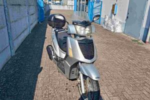 Kymco People S 250
