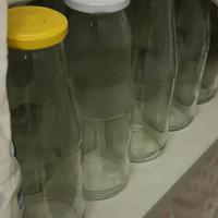 Bottiglie di vetro per salse e conserve