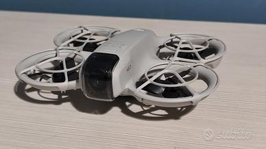Drone automatico DJI Neo + batteria