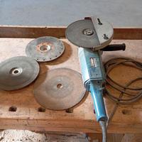 Smerigliatrice angolare Bosh