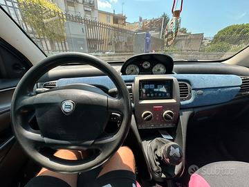 Lancia Ypsilon 1.3 multijet
