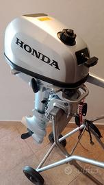 Motore Honda 6 CV compresa barca carrello e telo