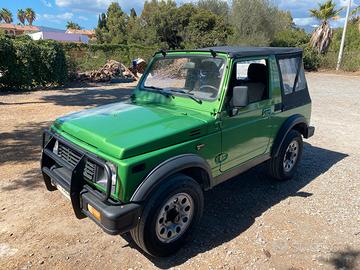 Suzuki Samurai