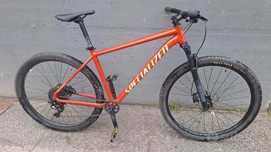Specialized Rockhopper Elite modello anno 2021