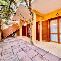 Trilocale al piano terra con ampio cortile