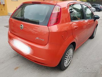 fiat grande punto 1200 benzina  90.000km  Tettucci