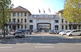 PIAZZA CARDUCCI: TRILOCALE ARREDATO/ RISTRUTTURATO