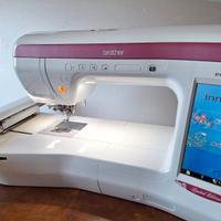 Macchina per ricamo INNOVIS V3 LE