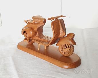 VESPA 125 1951 scala 1:9 in legno di Ciliegio