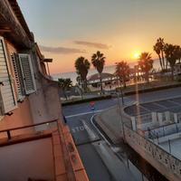 Appartamento sulla spiaggia con vista mare