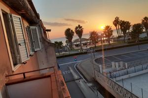 Appartamento sulla spiaggia con vista mare